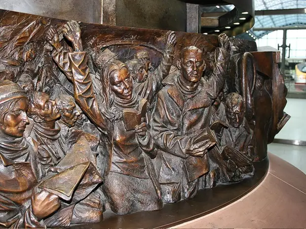 Необычная достопримечательность лондонского Сент-Панкраса