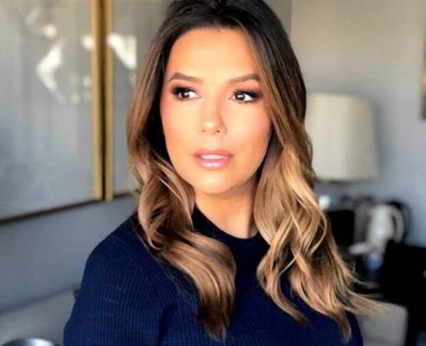 Ева Лонгория поделилась архивным фото с премьеры «Отчаянных домохозяек»