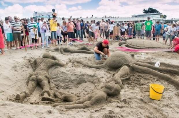 Песочные скульптуры на 3rd New Zealand Sandcastle Competition 2014 (17 фото)