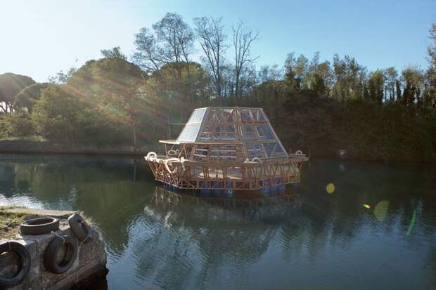 Ультрасовременная плавучая  теплица Jellyfish Barge