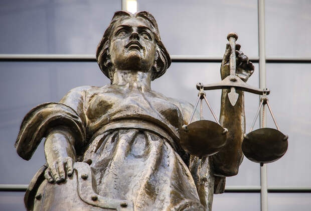 Появилось продолжение истории о втянутых матерью в тоталитарную секту сестер из Петербурга