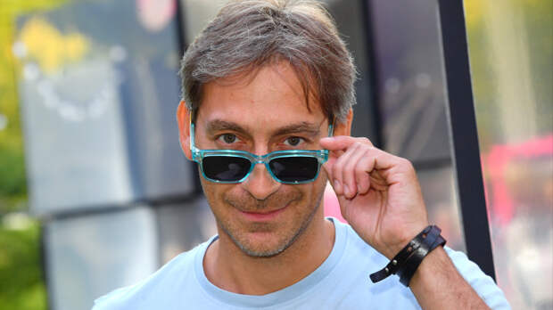 «Я не могу»: актер Артем Ткаченко о практике раздельного сна с супругой