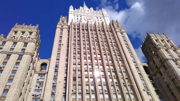 Захарова осудила давление США на компании РФ из-за связей с Ираном