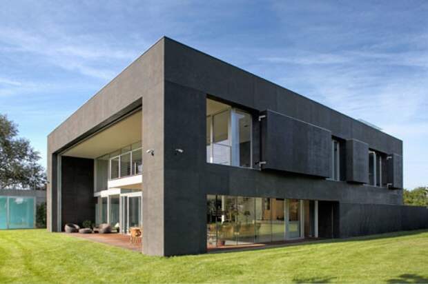 Монолитный бетонный особняк в Польше.