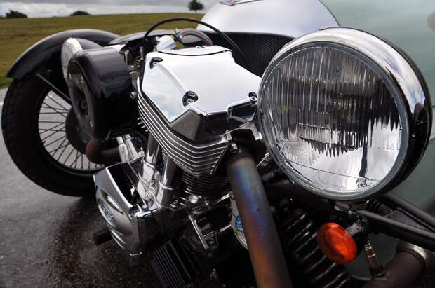 Американцы смогут покупать трехколесные Morgan (53 фото)