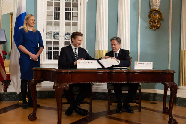 США И ФИНЛЯНДИЯ ПОДПИСАЛИ ОБОРОННОЕ СОГЛАШЕНИЕ, РАЗРЕШАЮЩЕЕ ПРИСУТСТВИЕ НА ФИНСКОЙ ТЕРРИТОРИИ АМЕРИКАНСКИХ ВОЕННЫХ. ФОТО: CHUCK KENNEDY/STATE DEPARTMENT/GLOBAL LOOK PRESS