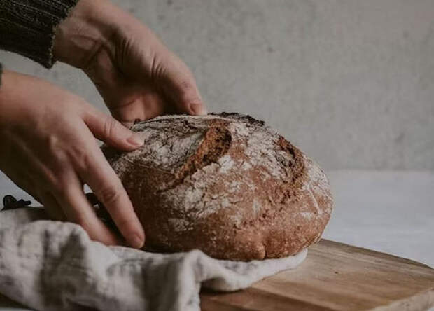 Терапевт Ладыгина: ржаной хлеб допустим при похудении, он помогает снижать голод