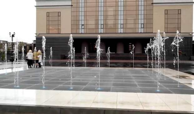 В Орске готовят к запуску два фонтана в центре города