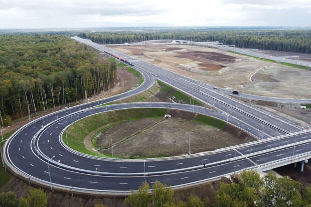 В России планируют построить 10 тыс. км платных дорог через 12 лет