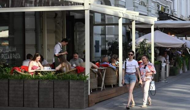 Специалисты украсили свыше 250 кафе и ресторанов в центре Москвы