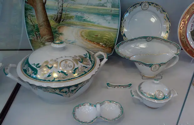 Чем знаменита на весь мир фарфоровая империя семьи Кузнецовых: Дулевский фарфор