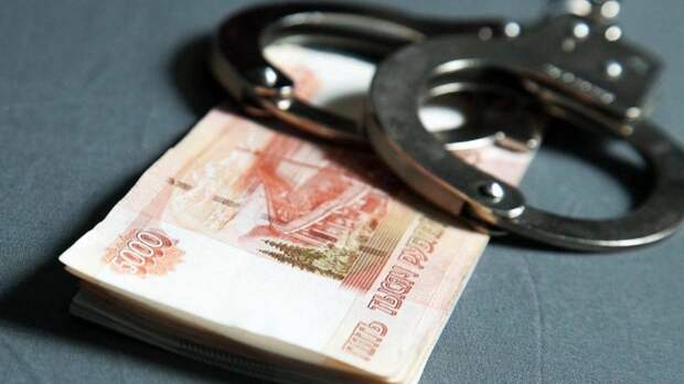 В Красноярском крае кассира банка разыскивают по подозрению в хищении 15 млн рублей