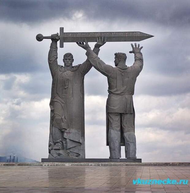 Это мало кто знает Это мало кто знает меч, память, проект, скульптура