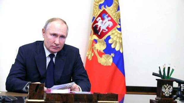 Путин заявил о "жестоких ударах врагов": "Мы помним эти заветы…"