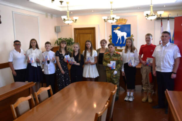 В День семьи, любви  и верности в Республике Марий Эл состоялась церемония вручения паспортов юным жителям