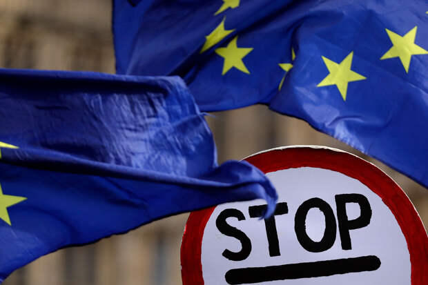 Bloomberg: Евросоюз запретит своим компаниям пользоваться российской СПФС