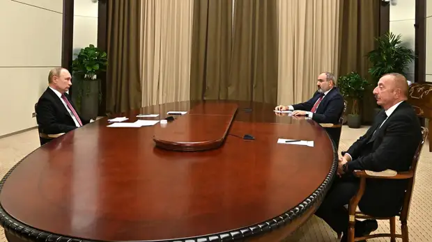 «Удалось договориться по ряду ключевых вопросов»: Путин, Пашинян и Алиев выпустили заявление по Нагорному Карабаху