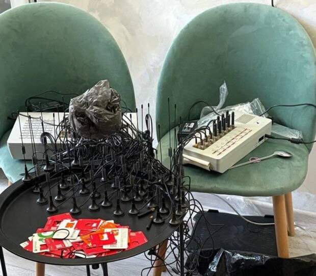 В Адыгее оперативники ликвидировали узел связи, используемый онлайн-аферистами для обмана граждан.