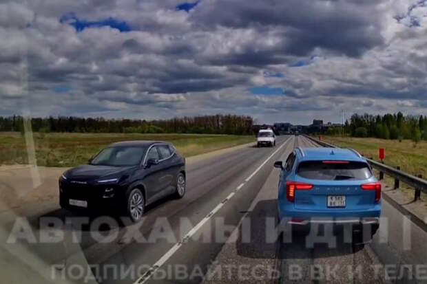 На Калужском шоссе в Туле самостоятельно обновили разметку, замазав сплошную