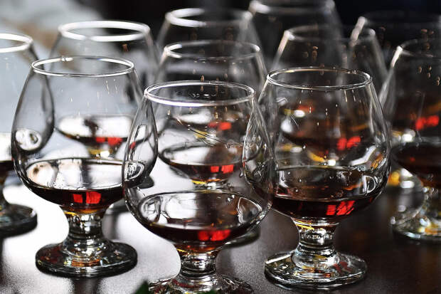 Россияне потянулись к крепкому спиртному