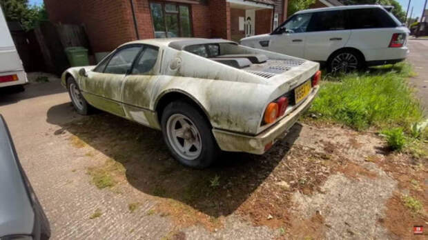 Заброшенный Ferrari, когда-то принадлежавший саудовскому принцу