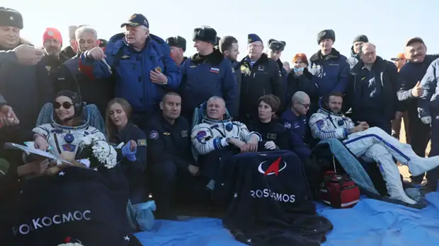 Дети членов киноэкипажа выразили желание тоже слетать в космос