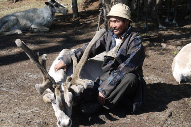 Цаатаны. Проживают на территории Монголии. Численность не превышает 280 человек. (WhatsAllThisThen)