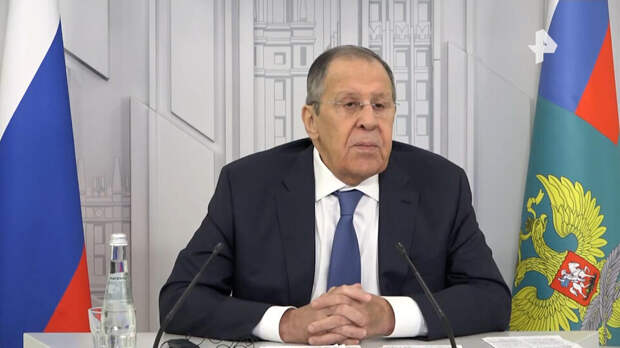 Лавров: РФ направила демарши Парижу и Лондону из-за возможной поставки ЯО Киеву