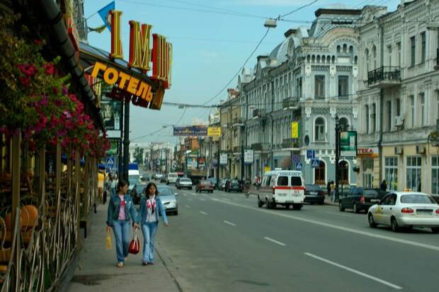 Кафе и рестораны на грани вымирания: Украина сталкивается с общепит-катастрофой