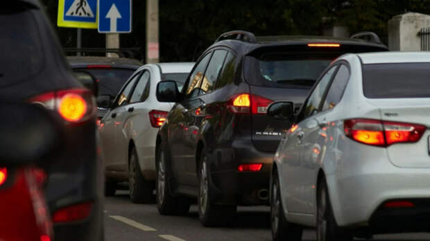Туда не надо ехать. Где в Барнауле образовались большие пробки утром 2 октября