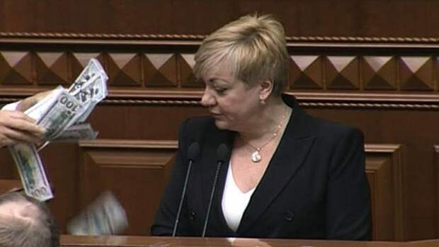 Порошенко и Гонтарева украли несколько миллиардов гривен у украинской армии