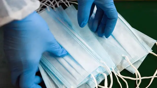 Более 80 млн медицинских масок хранятся на складах в Подмосковье