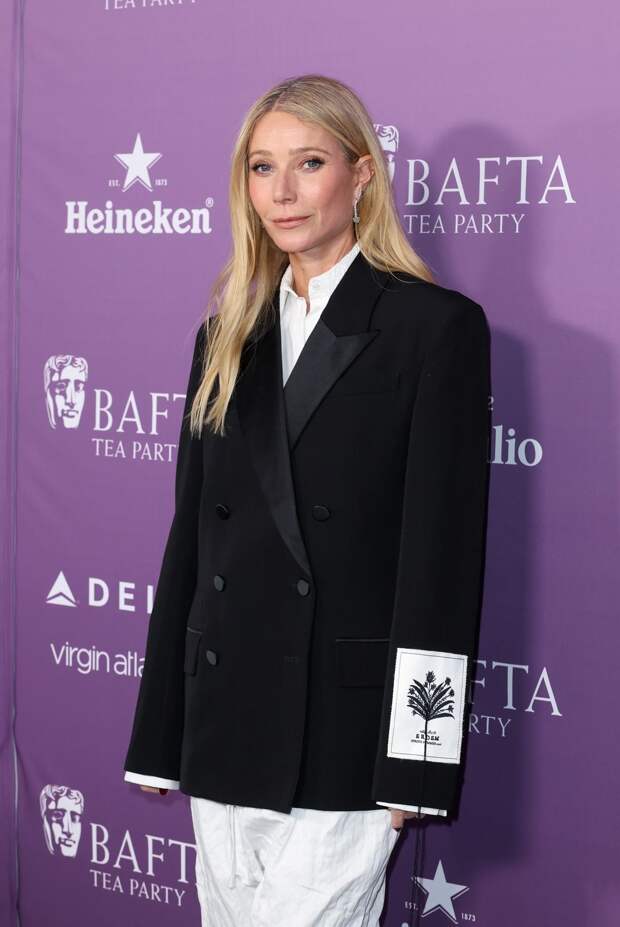 С бала на бал: Кейт Бекинсейл, Хизер Грэм и Зои Дешанель