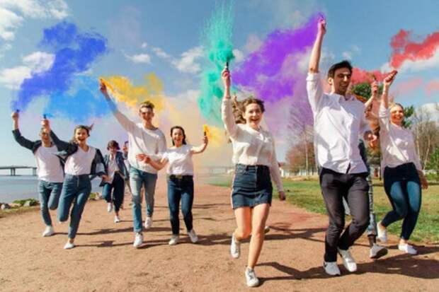 Какого числа и как отпразднуют День молодежи в России в 2024 году