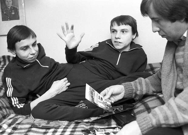 Как жили и страдали самые известные сиамские близнецы СССР