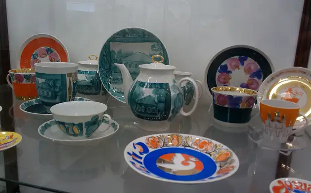 Чем знаменита на весь мир фарфоровая империя семьи Кузнецовых: Дулевский фарфор