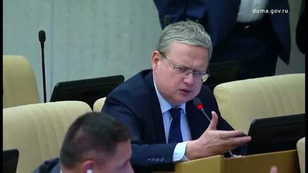 "И эти люди нами управляют!" Делягин потрясен "безумным" рейтингом, составленным наверху