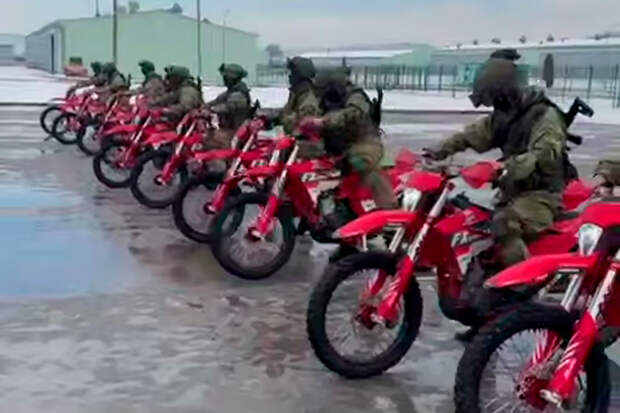 Казбек Коков: Кабардино-Балкария передала для нужд 58-й армии в зоне СВО десять мотоциклов