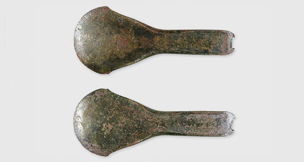 В Швейцарии найден 3500-летний бронзовый топор, возможно связанный с ритуалом