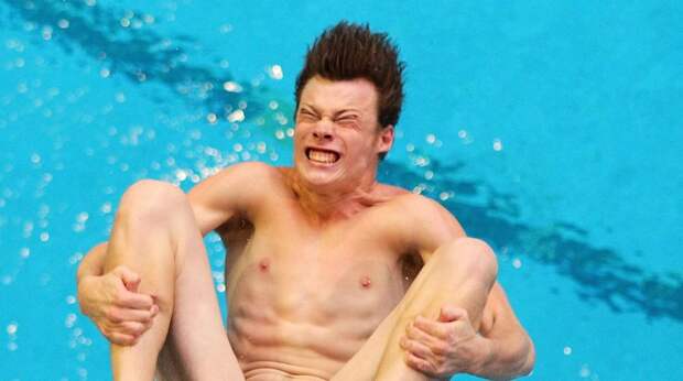 Самые смешные выражения лиц олимпийских прыгунов в воду