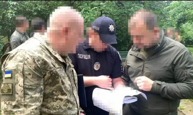 СБУ с утра проводит проверки в правительственном квартале Киева и на прилегающих