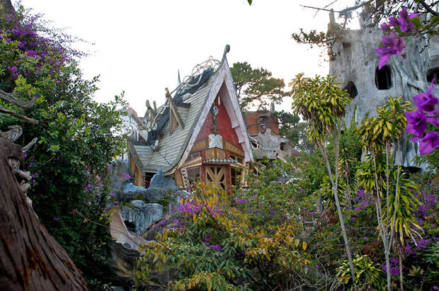 Сумасшедший дом (Crazy-House), Дан Вьет Нга, Далат, Вьетнам