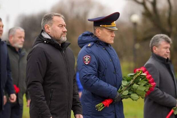 Бельский почтил память правоохранителей, погибших в годы Великой Отечественной войны