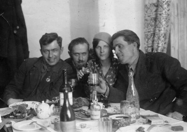 feast14 Советские застолья