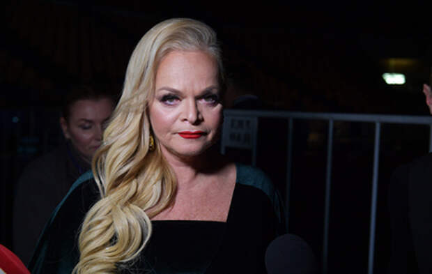 Отчаявшаяся Лариса Долина согласилась выступать в жутких условиях