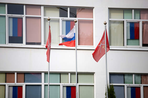 Юрист Никишин рассказал, как защитить школьников от деструктивного влияния извне