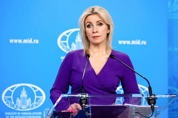 Захарова назвала цель приглашения Макрона в Грузию 26 мая