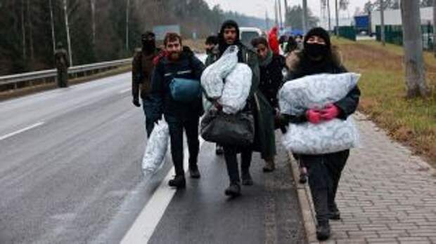 Лукашенко предлагает ЕС создать гуманитарный коридор для мигрантов в Германию