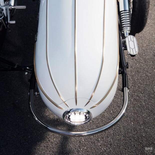 Кастом-байк Triumph Scrambler с коляской от Purpose Built Moto