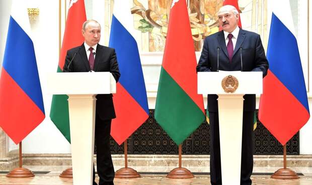 Ко Дню единения народов Белоруссии и России Владимир Путин и Александр Лукашенко